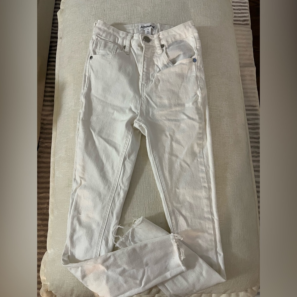 White Abound skinny white jeans, size 23